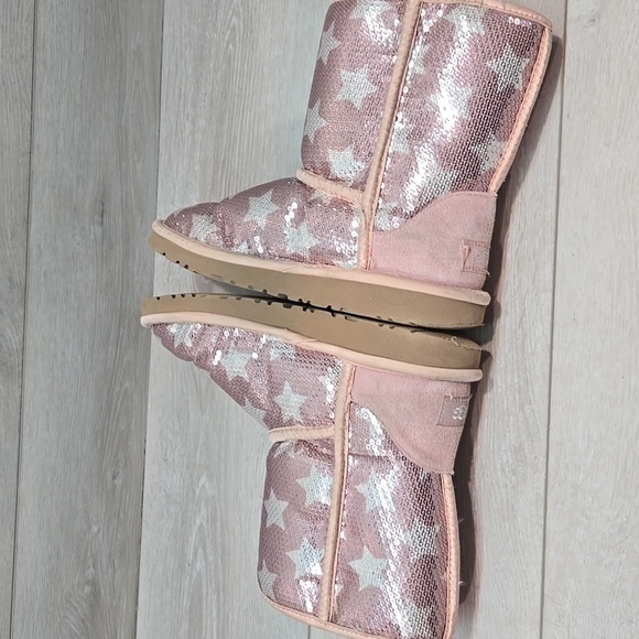 Ugg Australia big girl Pink Star Sequin Boots Sheepskin Shoes Sz 4 - Picture 9 of 14